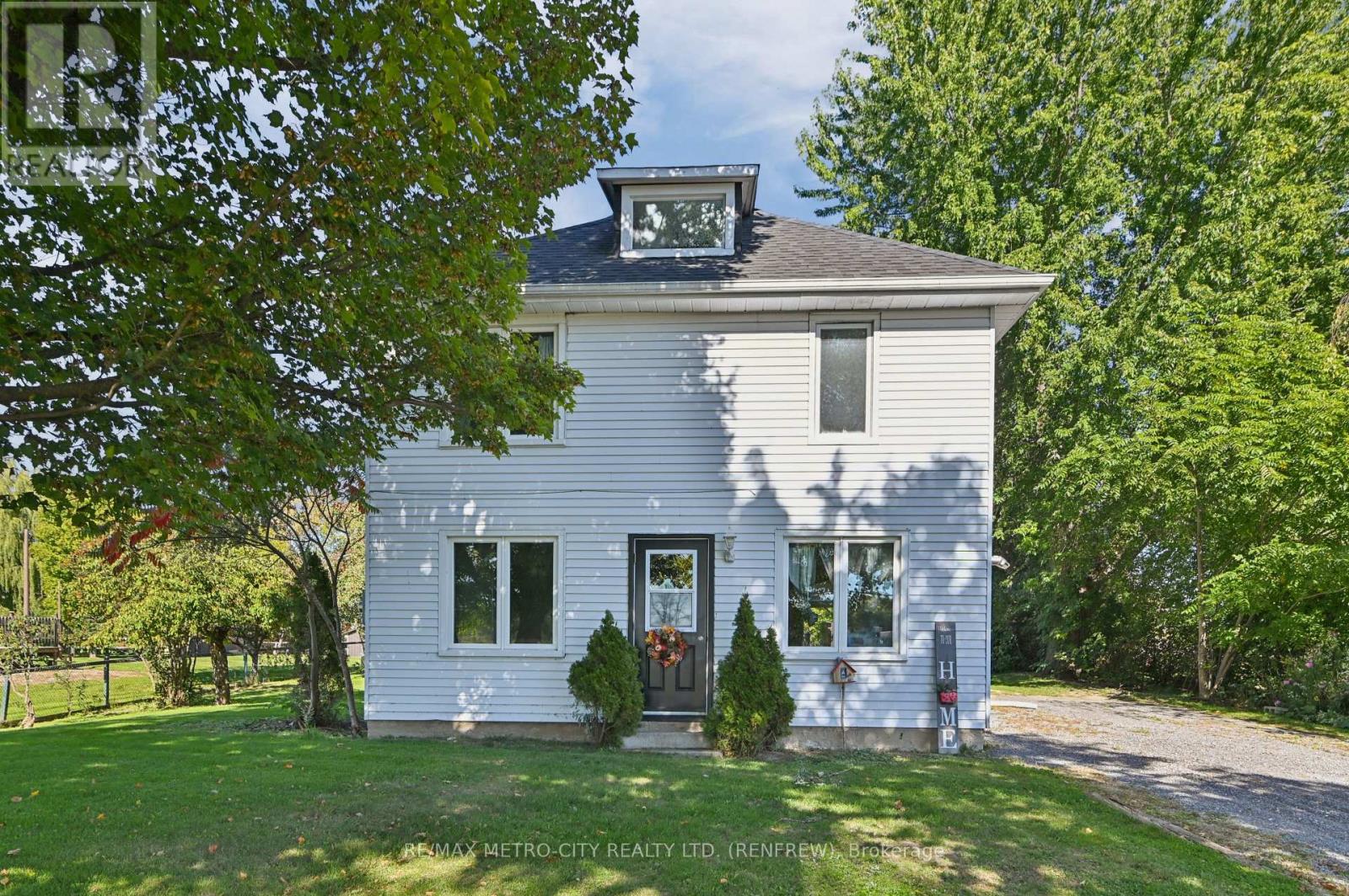 2328 Kerr Line, Whitewater Region, Ontario  K0J 1V0 - Photo 3 - X13823932