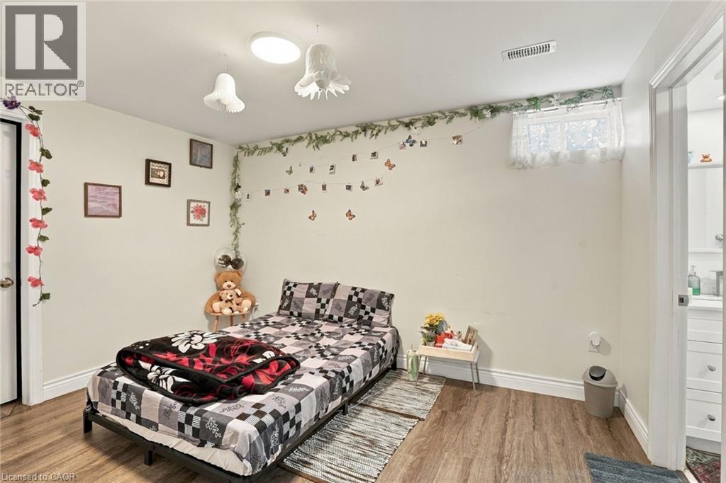261 Federal Street, Hamilton, Ontario  L8E 1P8 - Photo 42 - 40865588