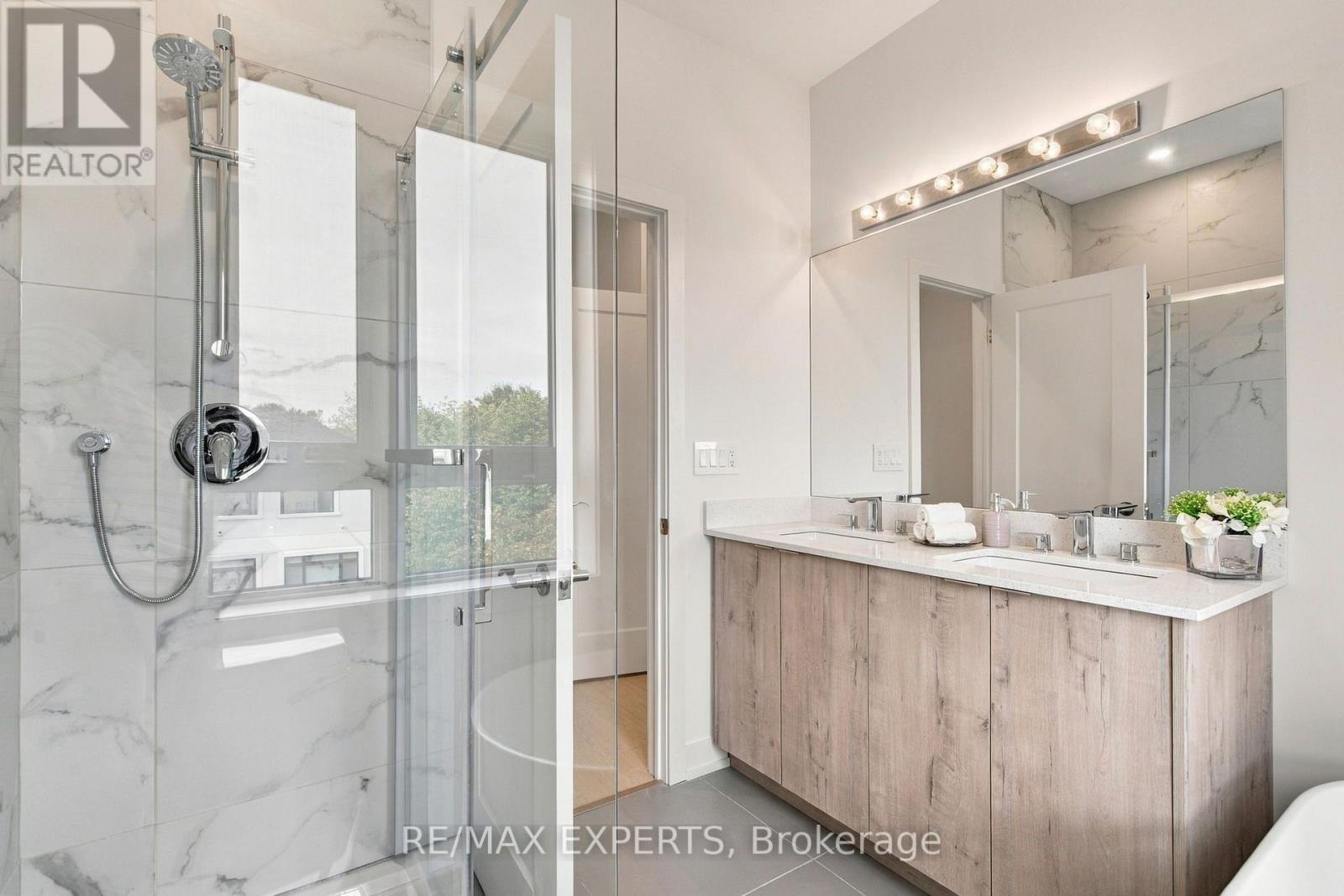 23 Carl Hill Lane, Richmond Hill, Ontario  L4C 7A6 - Photo 40 - N13823816