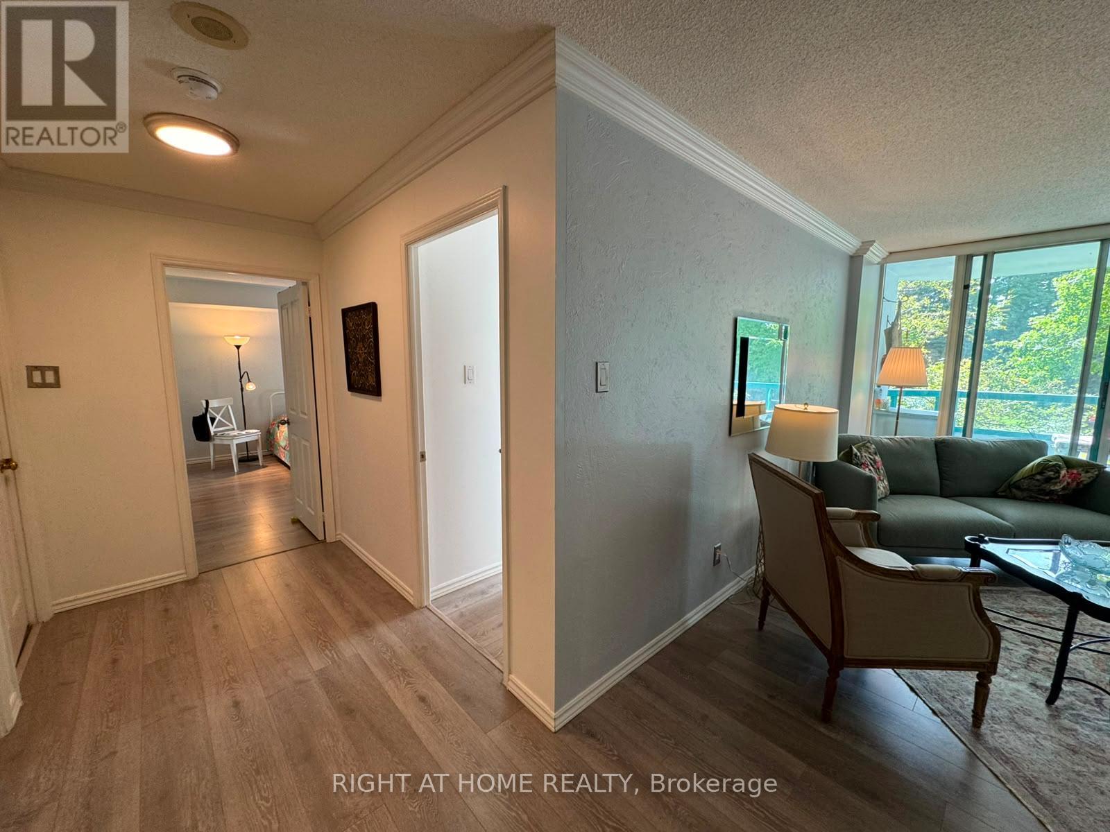 210 - 7250 Yonge Street, Vaughan, Ontario  L4J 7X1 - Photo 14 - N13823886