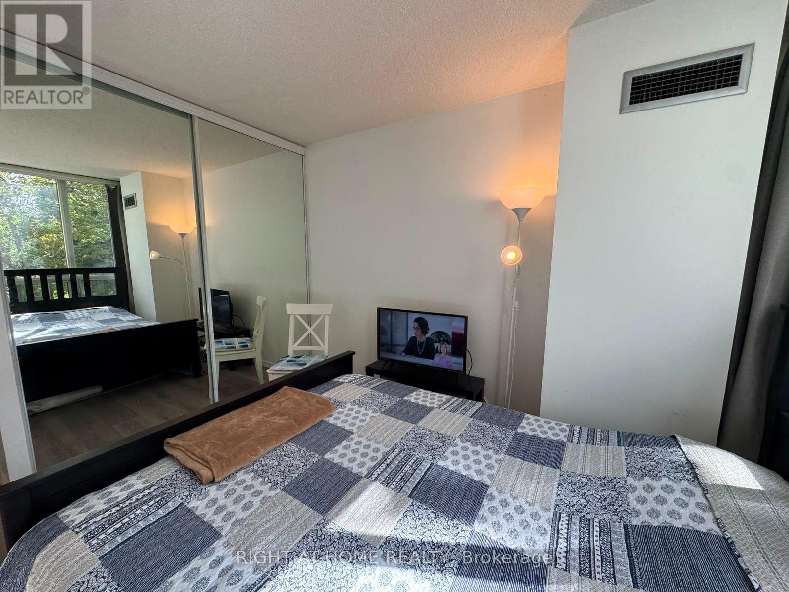 210 - 7250 Yonge Street, Vaughan, Ontario  L4J 7X1 - Photo 24 - N13823886