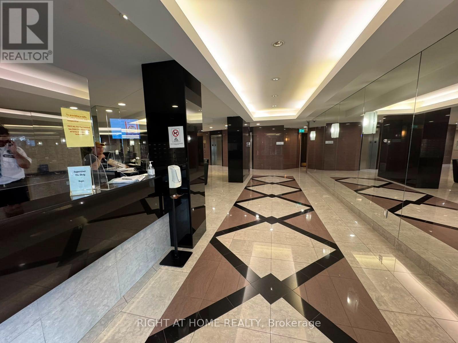 210 - 7250 Yonge Street, Vaughan, Ontario  L4J 7X1 - Photo 35 - N13823886