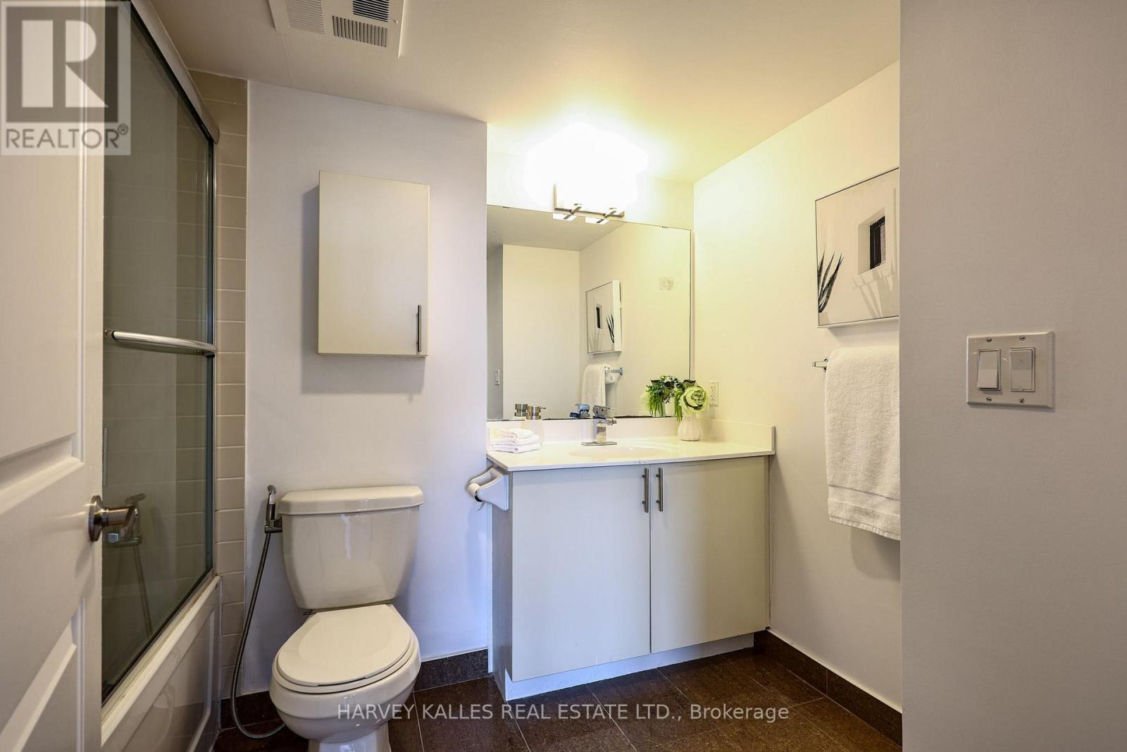 317 - 75 Norman Bethune Avenue, Richmond Hill (Beaver Creek Business Park), Ontario  L4B 0B6 - Photo 35 - N13823936