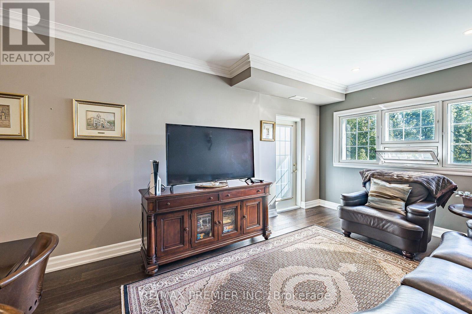 304 - 9451 Jane Street, Vaughan (Maple), Ontario  L6A 4H7 - Photo 11 - N13824008