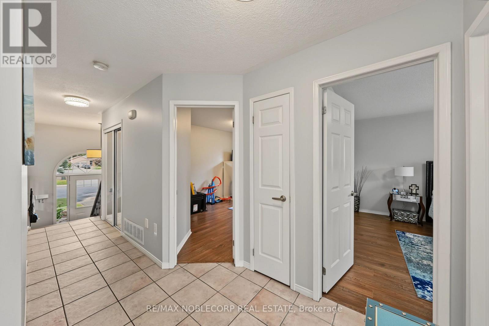 350 Emms Drive, Barrie (Holly), Ontario  L4N 8J4 - Photo 18 - S13823968
