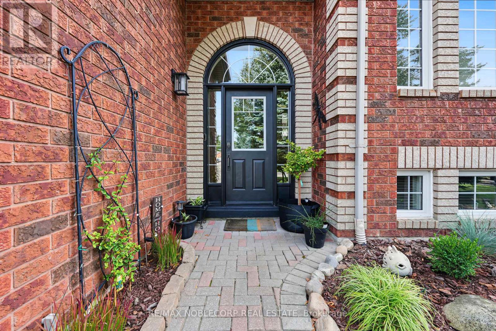 350 Emms Drive, Barrie (Holly), Ontario  L4N 8J4 - Photo 2 - S13823968