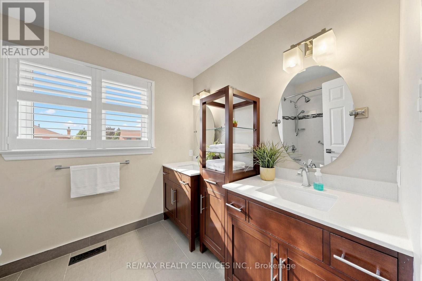 35 Linden Crescent, Brampton, Ontario  L6S 4G1 - Photo 35 - W13823778