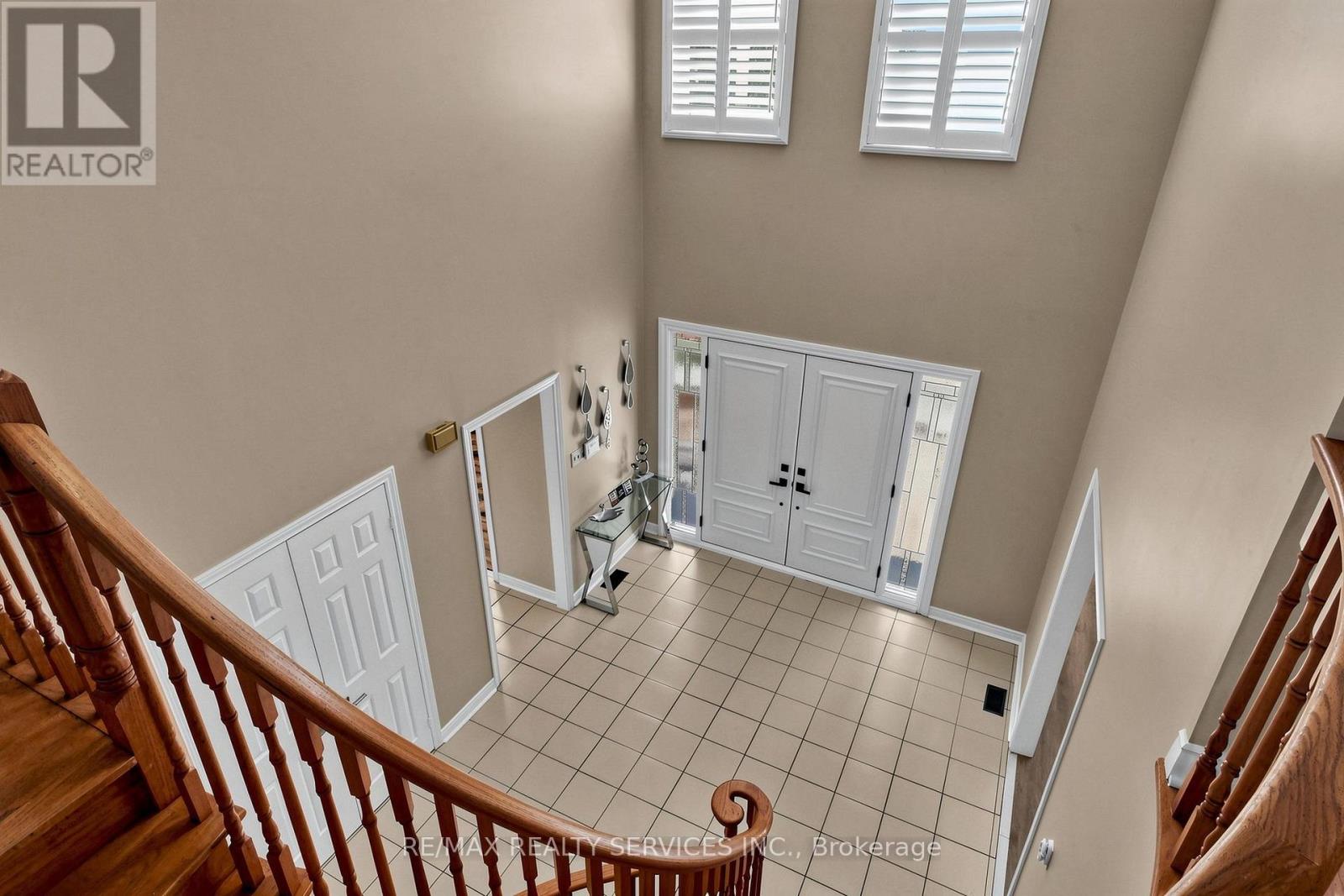 35 Linden Crescent, Brampton, Ontario  L6S 4G1 - Photo 7 - W13823778