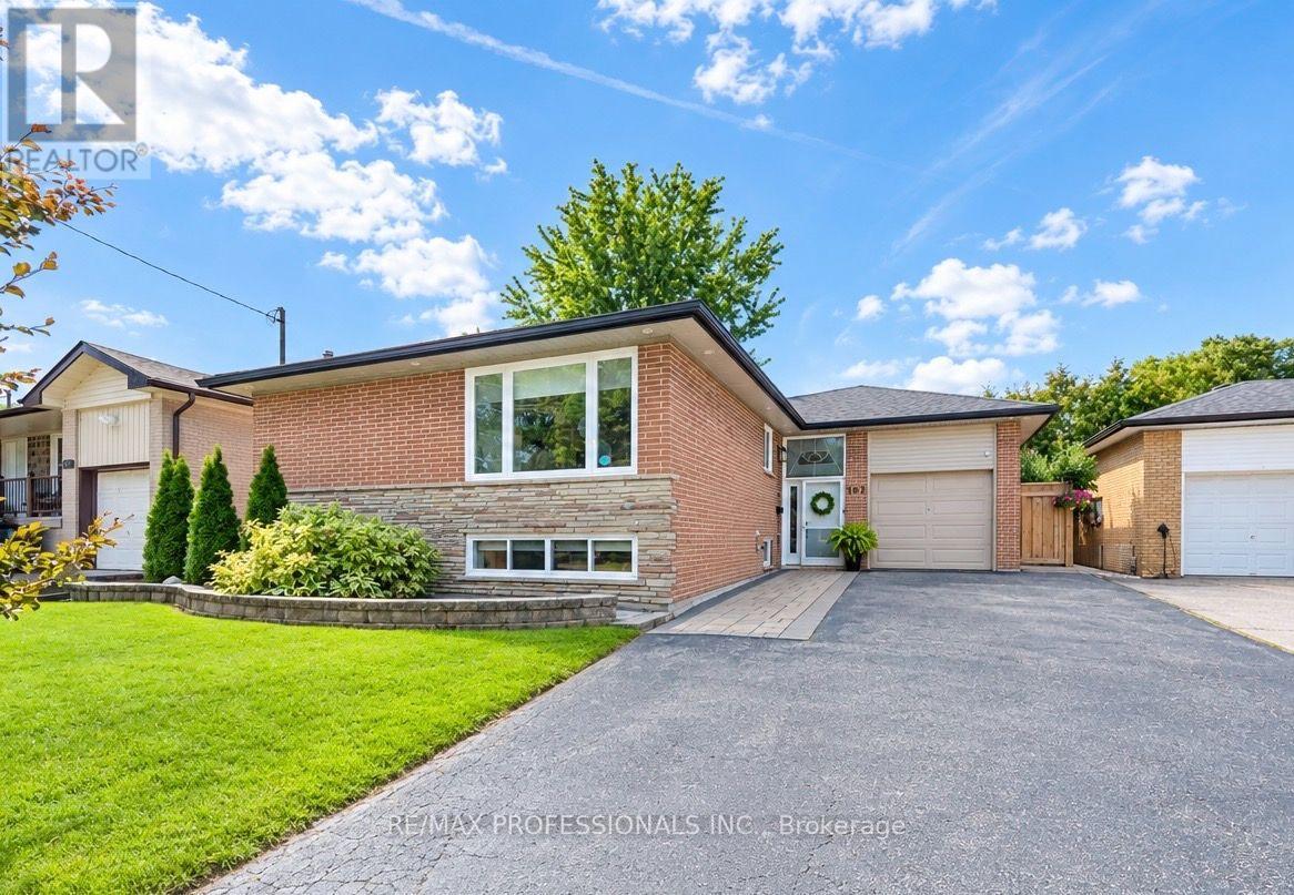 103 WEST DEANE PARK DRIVE, Toronto, Ontario