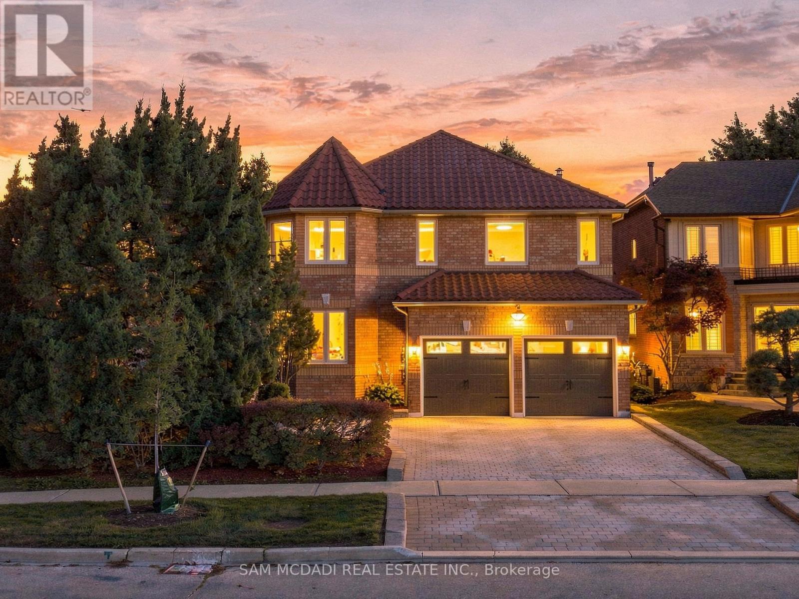 5289 Fallingbrook Drive, Mississauga, Ontario  L5V 1N8 - Photo 1 - W13823920