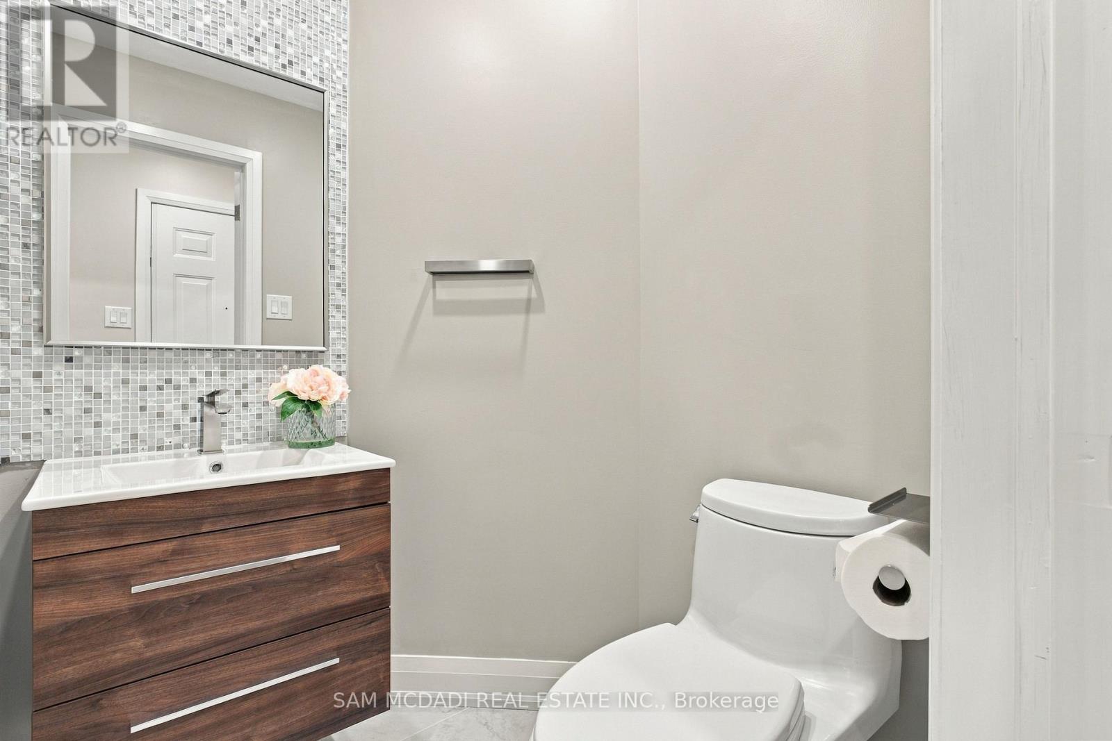 5289 Fallingbrook Drive, Mississauga, Ontario  L5V 1N8 - Photo 16 - W13823920