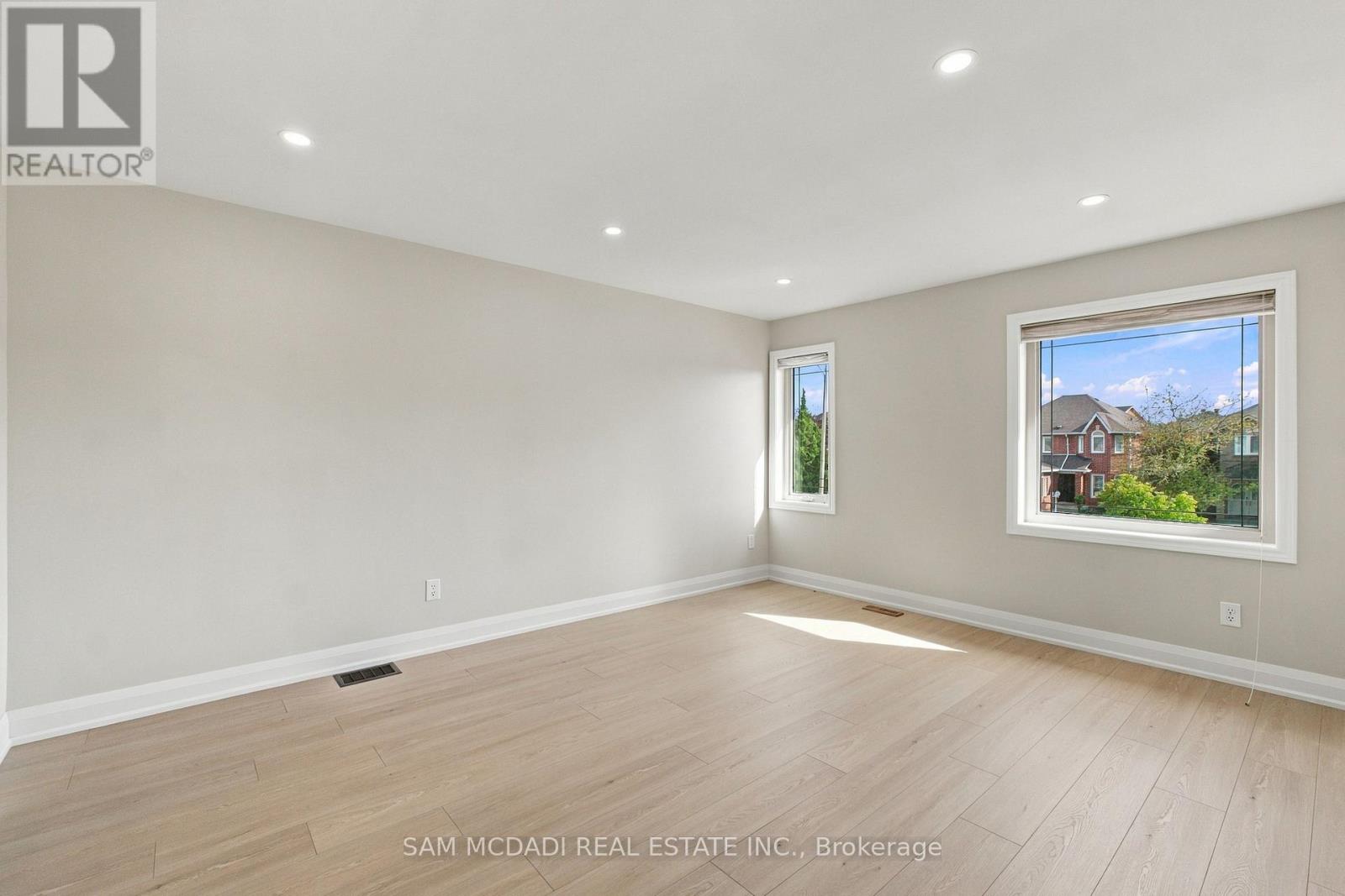 5289 Fallingbrook Drive, Mississauga, Ontario  L5V 1N8 - Photo 35 - W13823920