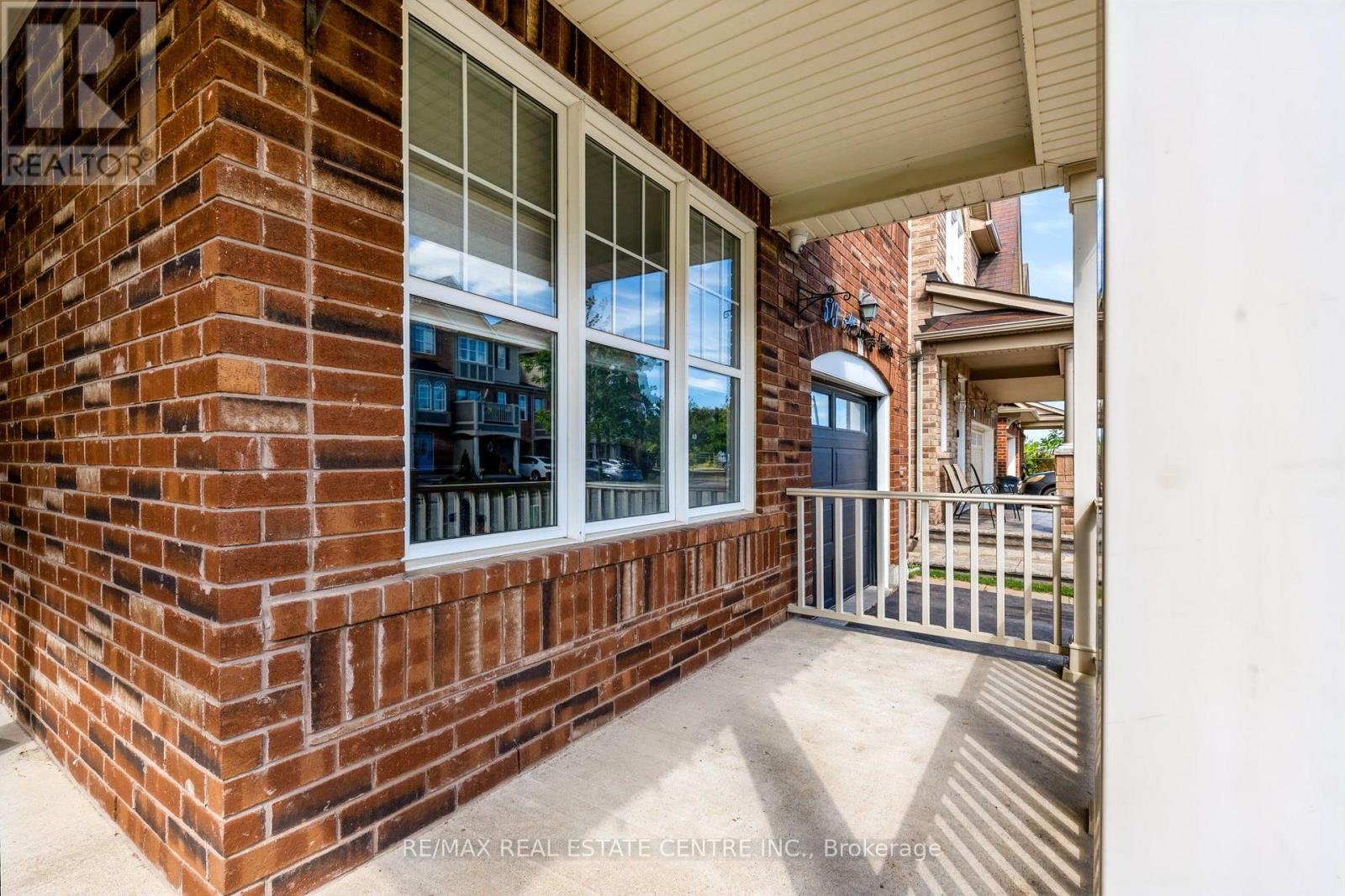 573 Attenborough Terrace, Milton, Ontario  L9T 8H6 - Photo 3 - W13823982