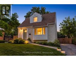 3 GREENACRES ROAD, Toronto, Ontario