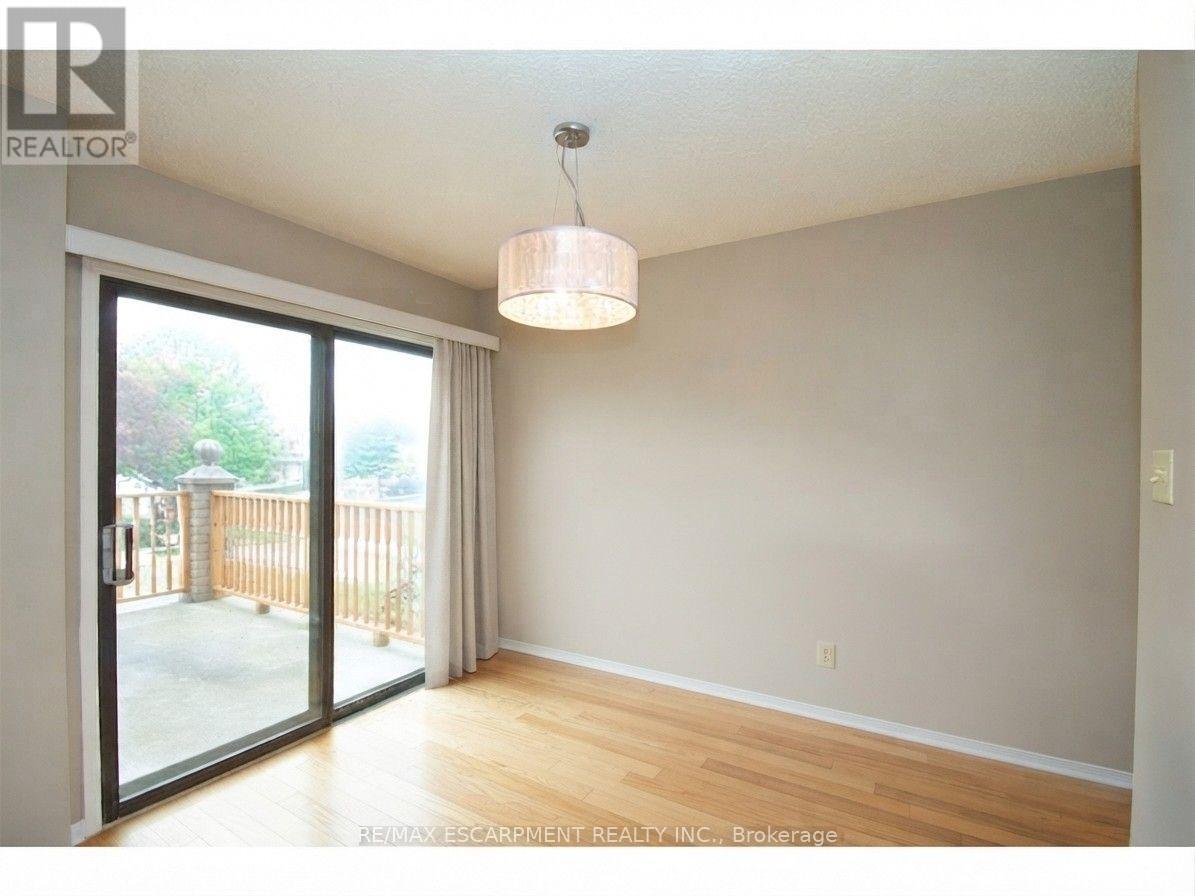 38 - 38 Elora Drive, Hamilton, Ontario  L9C 7L5 - Photo 3 - X13769158