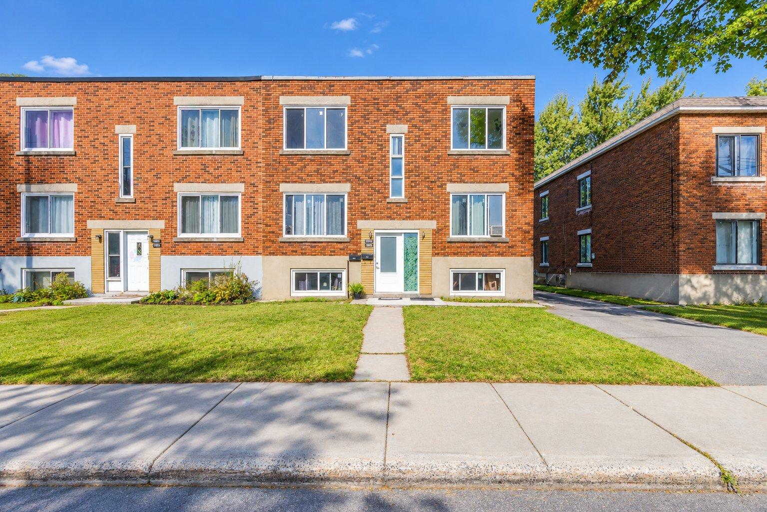 1665-1667 Rue de Cambridge Montréal (Saint-Laurent) Quebec Canada H4L1C7 2