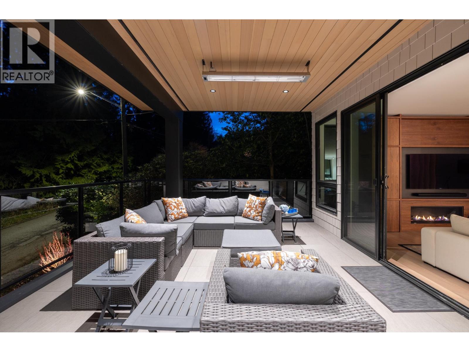4841 The Dale, West Vancouver, British Columbia  V7W 1K2 - Photo 8 - R3131192