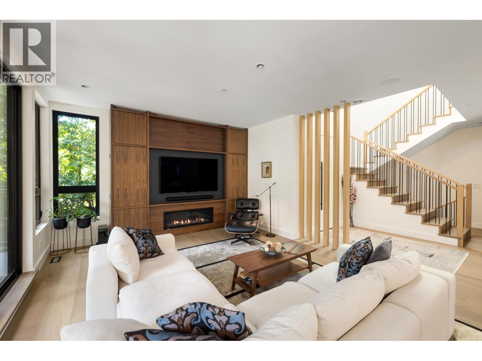 4841 The Dale, West Vancouver, British Columbia  V7W 1K2 - Photo 5 - R3131192