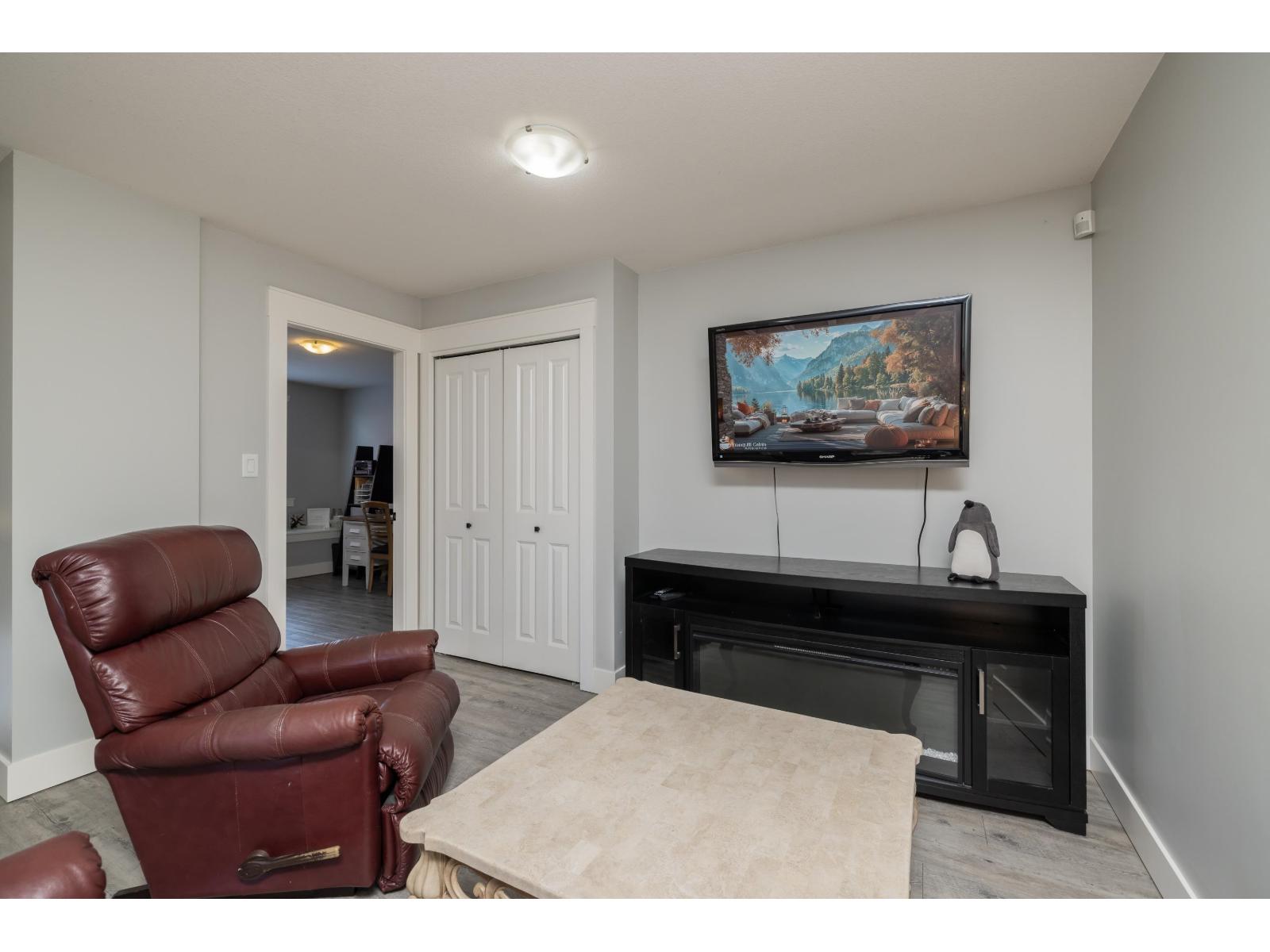 19670 68a Avenue, Langley, British Columbia  V2Y 3H2 - Photo 23 - R3168207