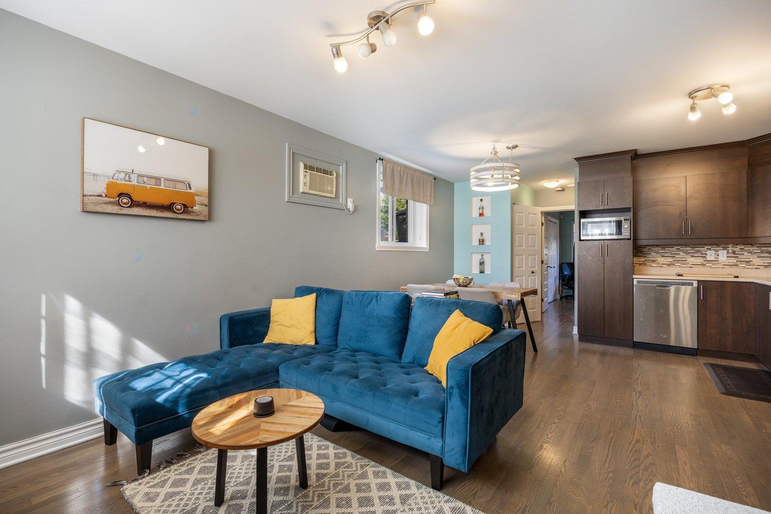 2728 Rue Justine-Lacoste Laval (Chomedey) Quebec Canada H7T0C1 3