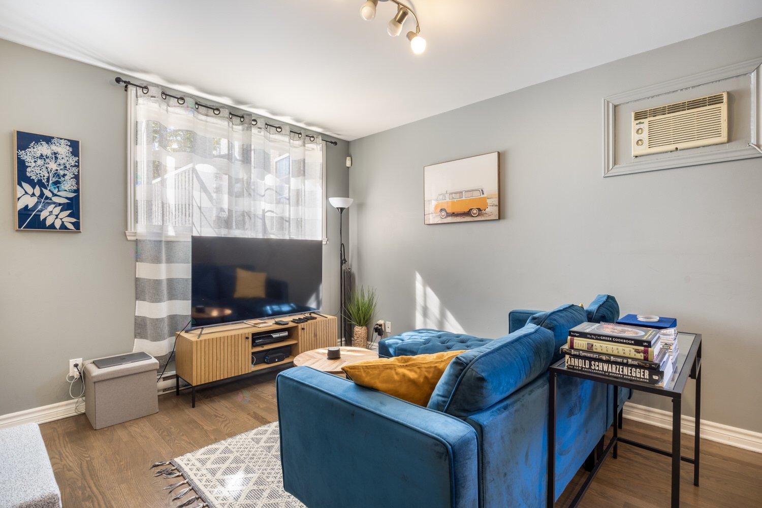 2728 Rue Justine-Lacoste Laval (Chomedey) Quebec Canada H7T0C1 5