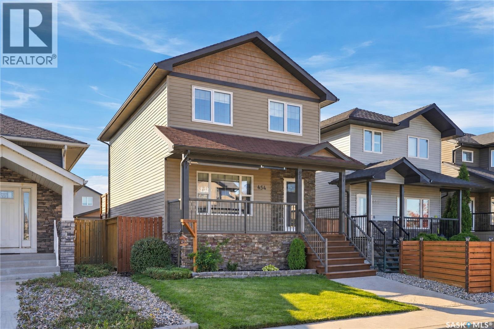 454 Geary Crescent, Saskatoon, Saskatchewan  S7R 0E7 - Photo 2 - SK049328