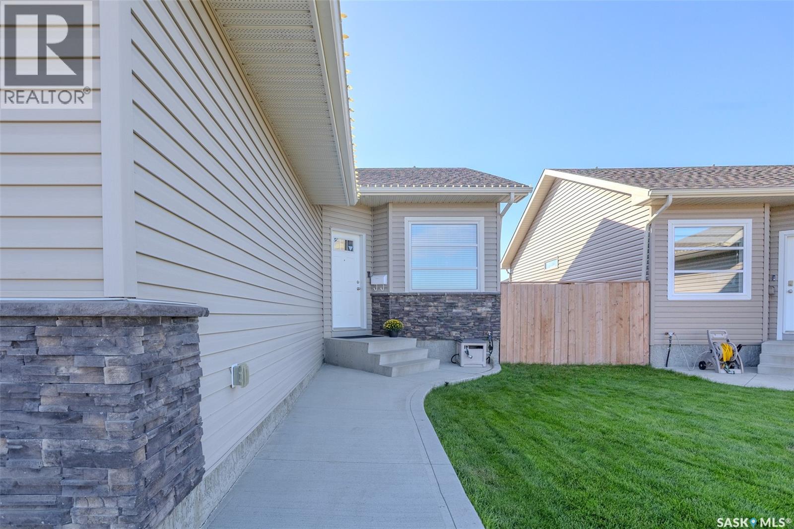 622 Rosewood Boulevard W, Saskatoon, Saskatchewan  S7V 0J7 - Photo 3 - SK049176