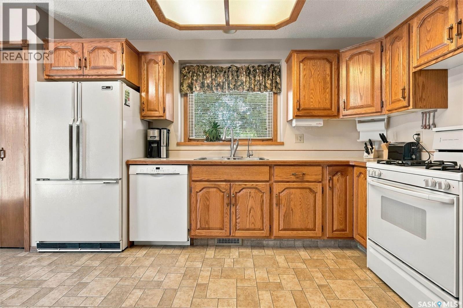 1204 Lapchuk Crescent N, Regina, Saskatchewan  S4X 4K5 - Photo 13 - SK049058