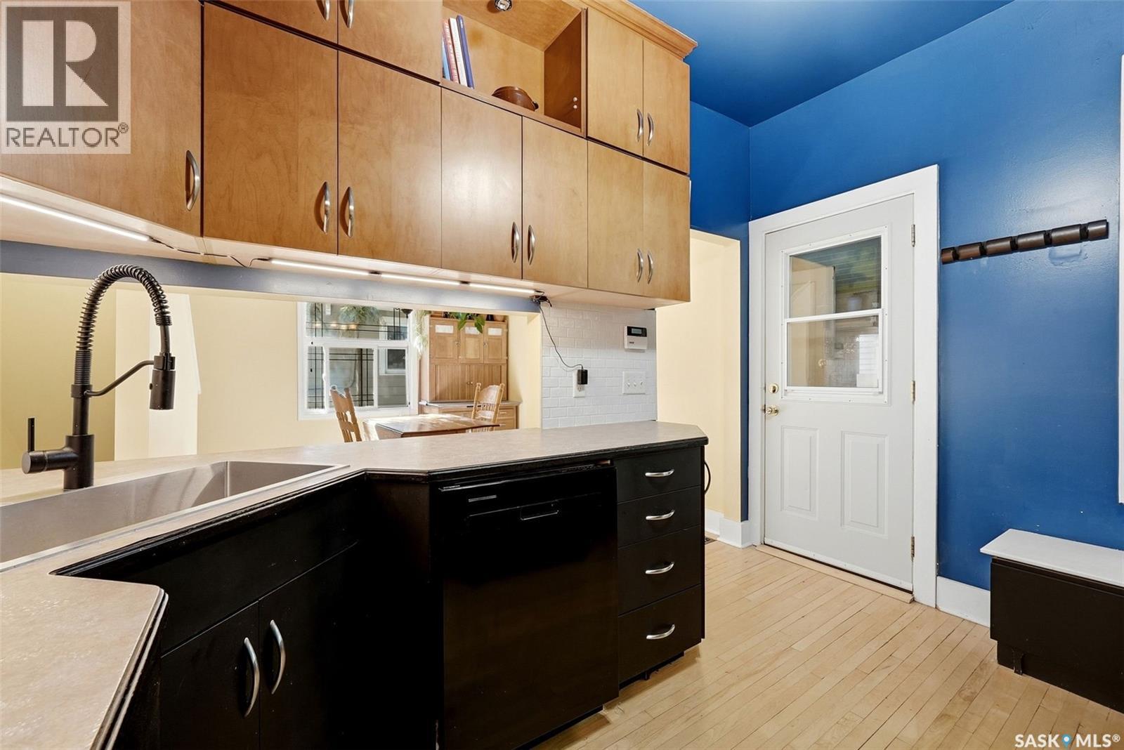 2112 Wallace Street, Regina, Saskatchewan  S4N 4A5 - Photo 15 - SK049030