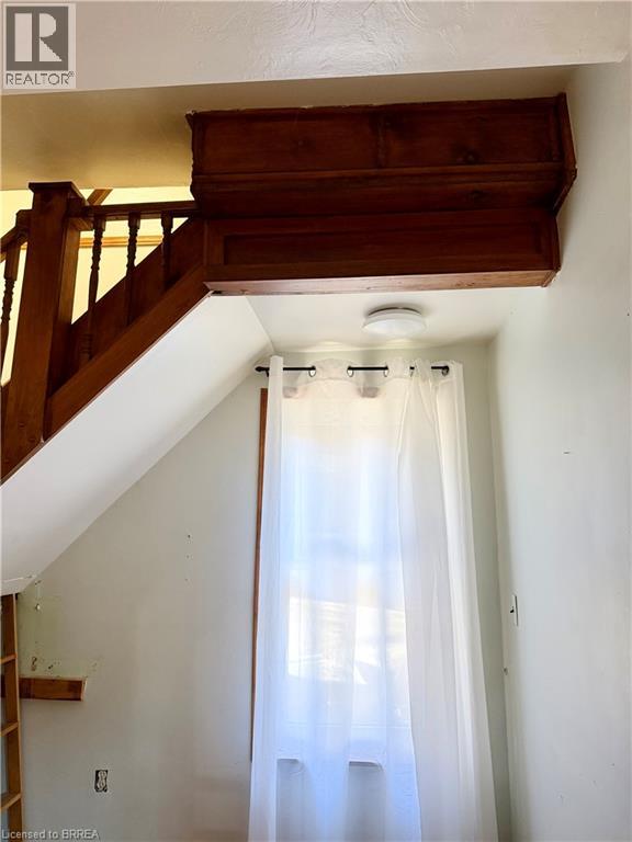 112 Arthur Street, Brantford, Ontario  N3S 3J4 - Photo 9 - 40866052