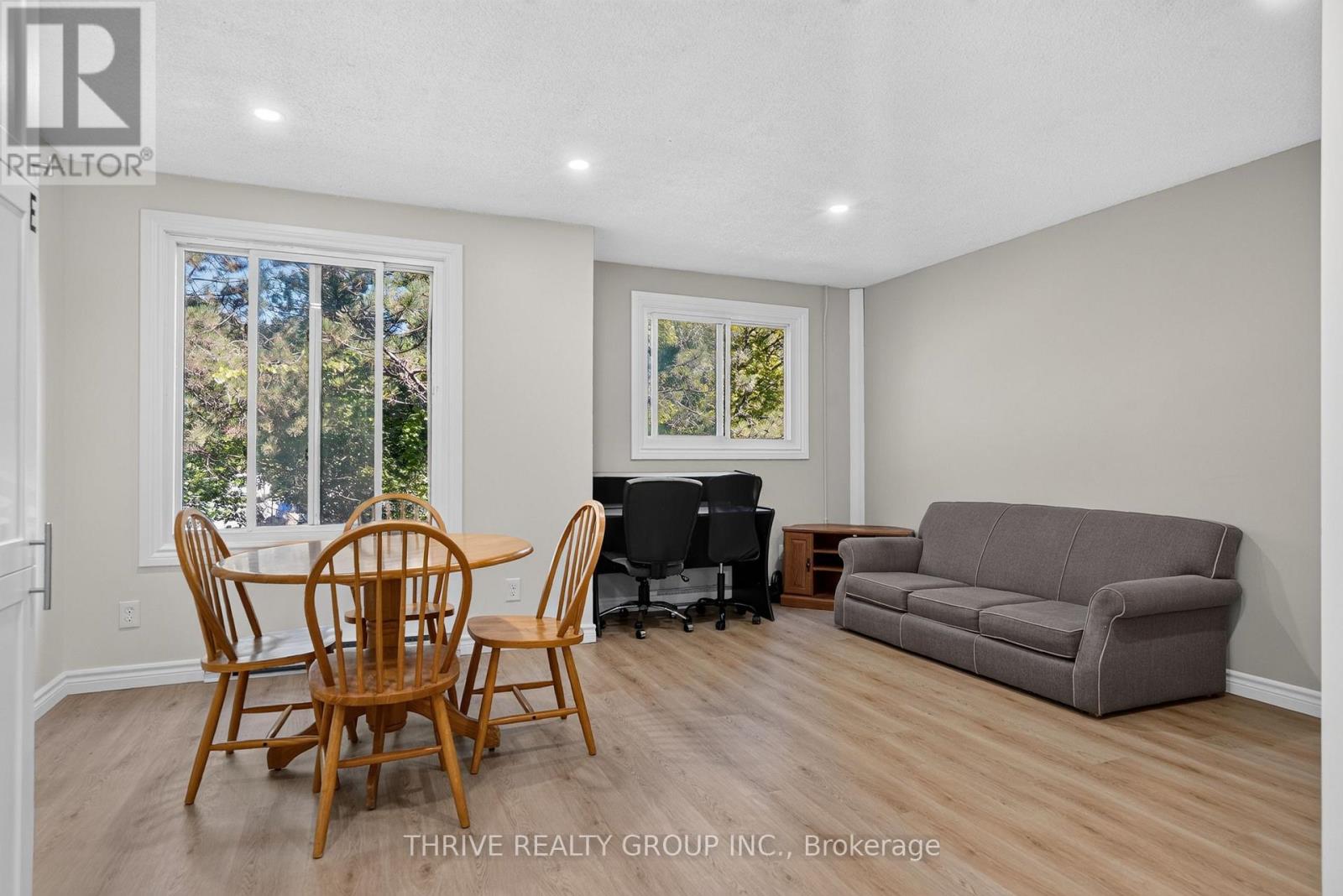 36 - 40 Summit Avenue, London North, Ontario  N6H 4S3 - Photo 2 - X13824274
