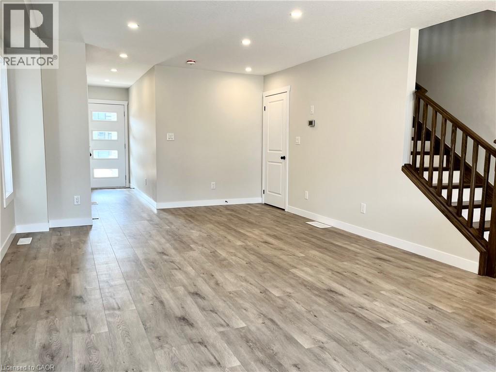44 Wilkinson Avenue, Cambridge, Ontario  N1S 0C5 - Photo 4 - 40854383