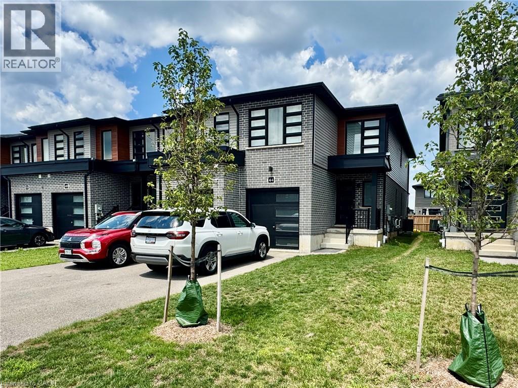44 WILKINSON Avenue, Cambridge, Ontario