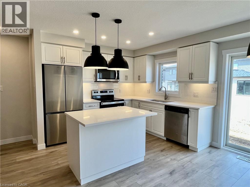 44 Wilkinson Avenue, Cambridge, Ontario  N1S 0C5 - Photo 5 - 40854383