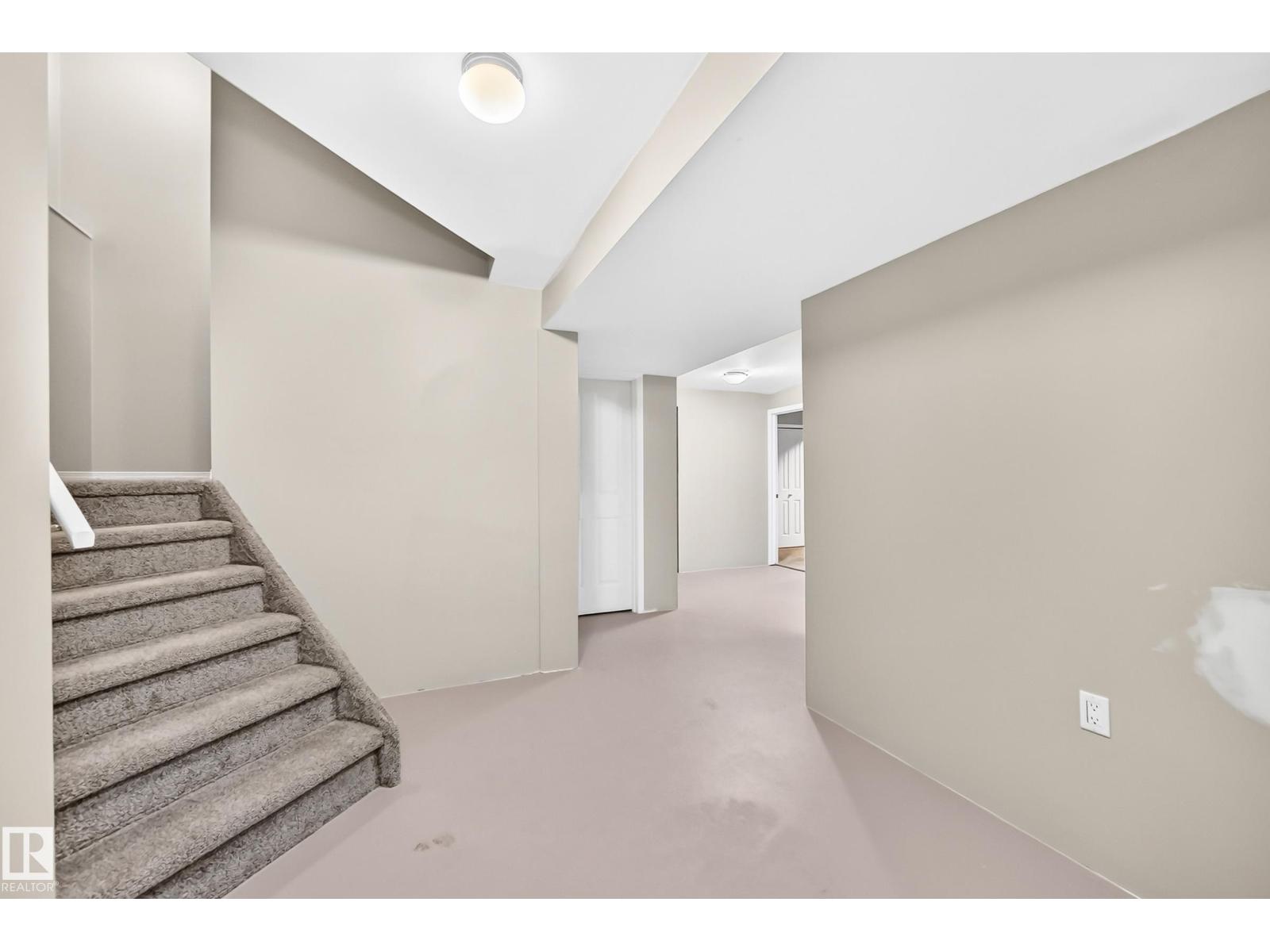 265 Dunvegan Rd Nw, Edmonton, Alberta  T5L 5E5 - Photo 31 - E4510179