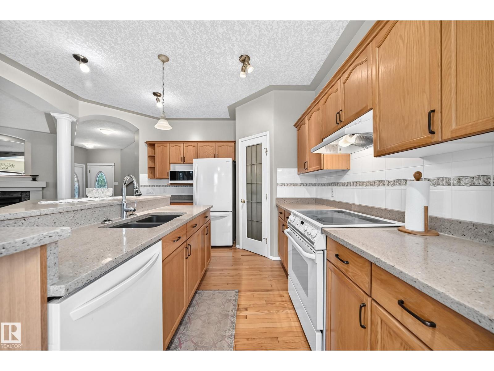 265 Dunvegan Rd Nw, Edmonton, Alberta  T5L 5E5 - Photo 4 - E4510179