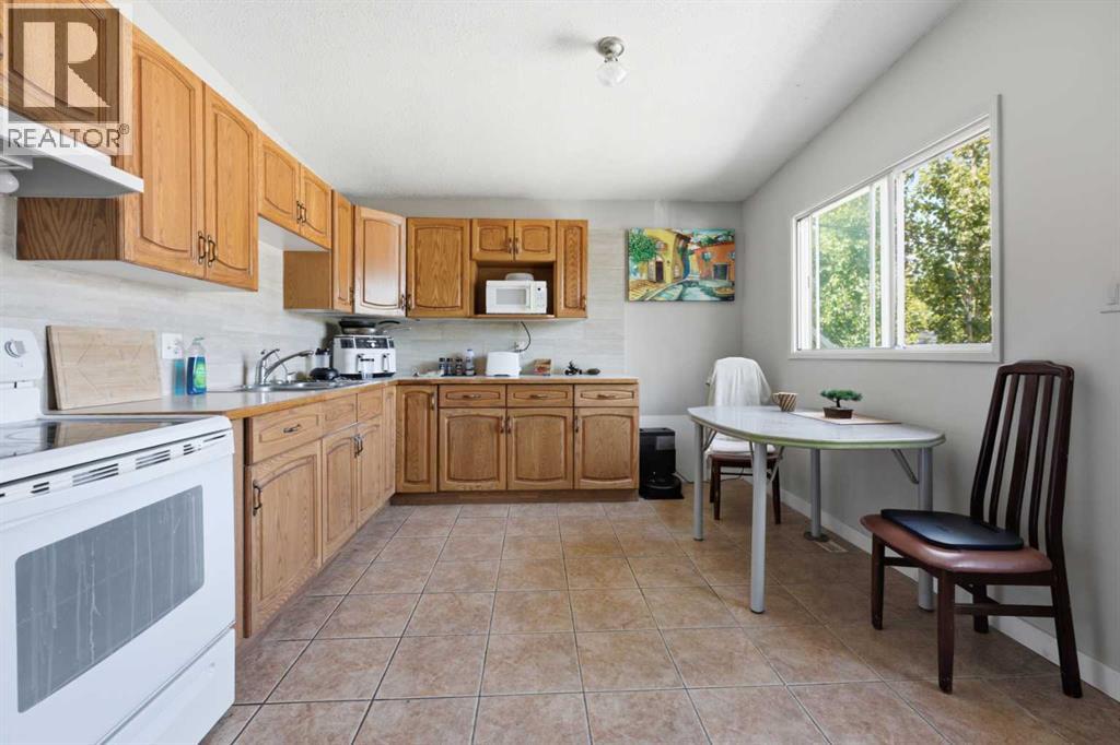 254 23 Avenue NE, Calgary, Alberta  T2E 1V7 - Photo 12 - A2332077