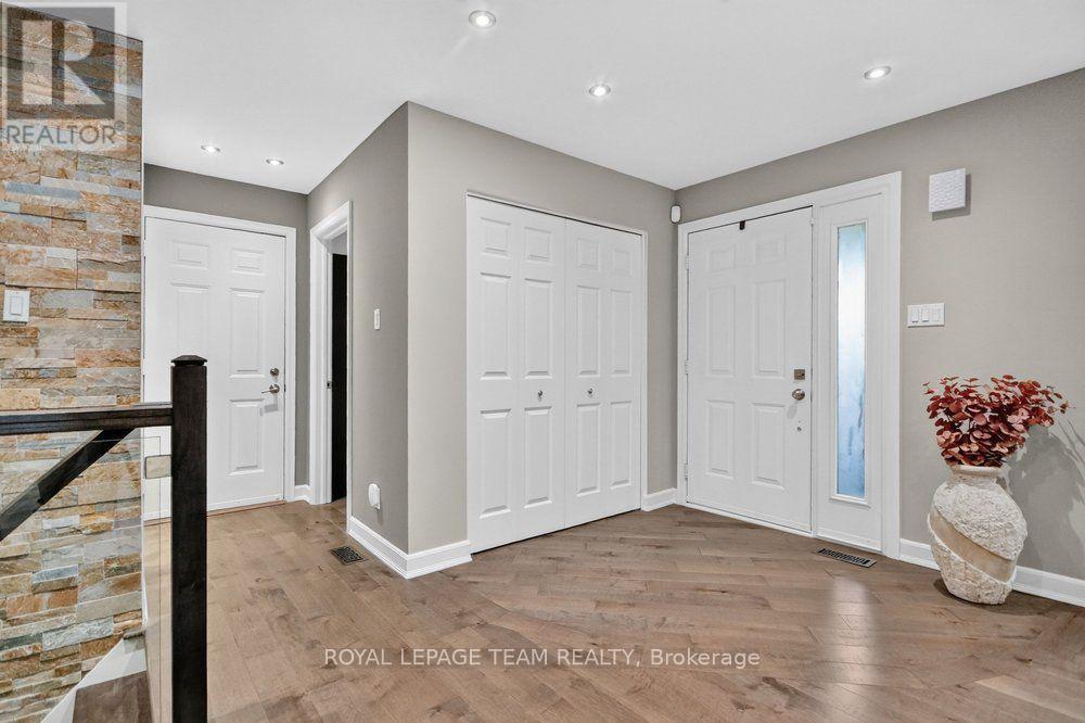 5668 Mahogony Harbour Lane, Ottawa, Ontario  K4M 1K9 - Photo 13 - X13824228