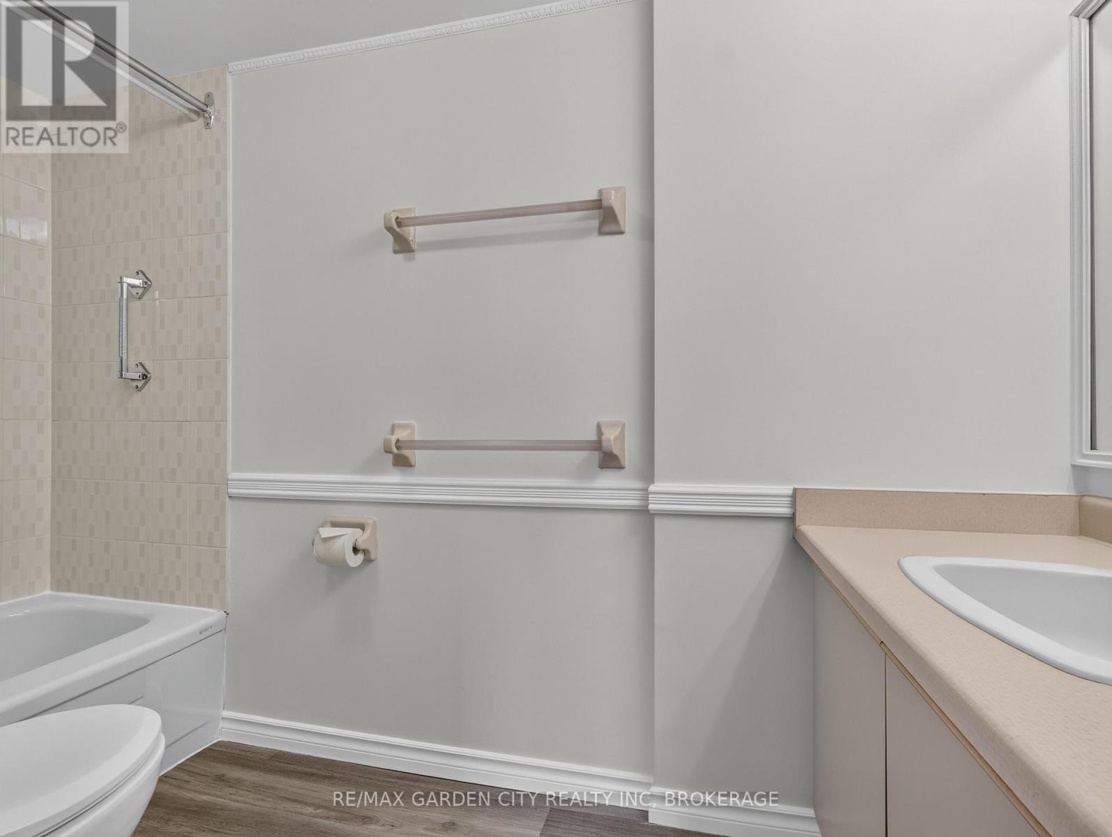 1107 - 7 Gale Crescent, St. Catharines (E. Chester), Ontario  L2R 7M8 - Photo 16 - X13824238