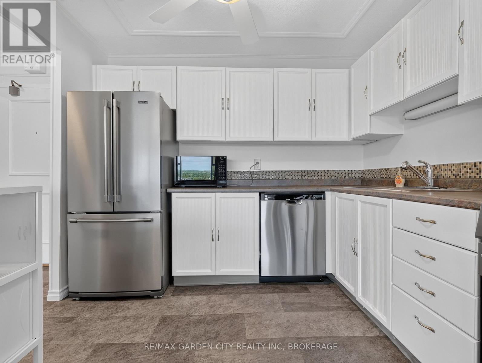 1107 - 7 Gale Crescent, St. Catharines (E. Chester), Ontario  L2R 7M8 - Photo 8 - X13824238