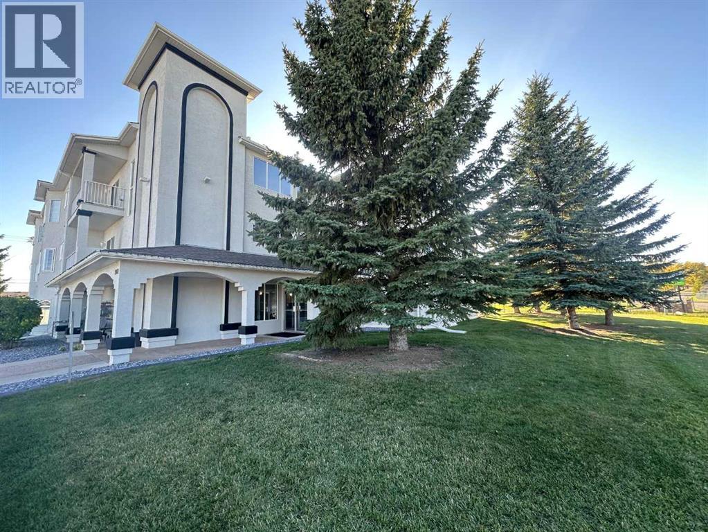 303, 1902 23 Street, Didsbury, Alberta  T0M 0W0 - Photo 2 - A2347146