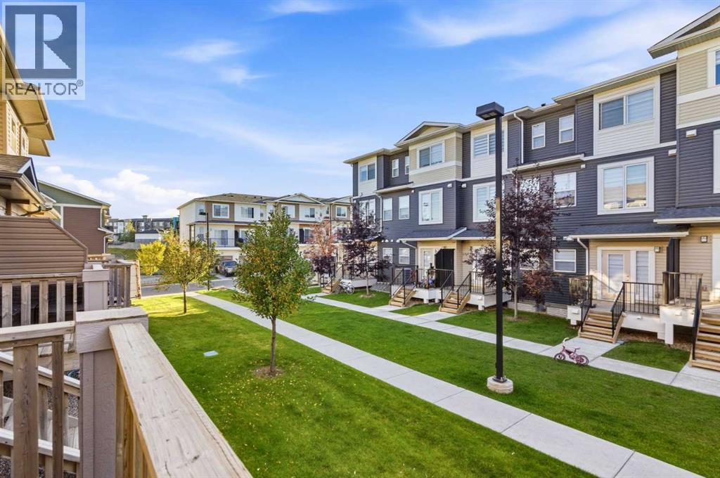 530 Sage Hill Grove Nw, Calgary, Alberta  T3R 0Z8 - Photo 2 - A2347385