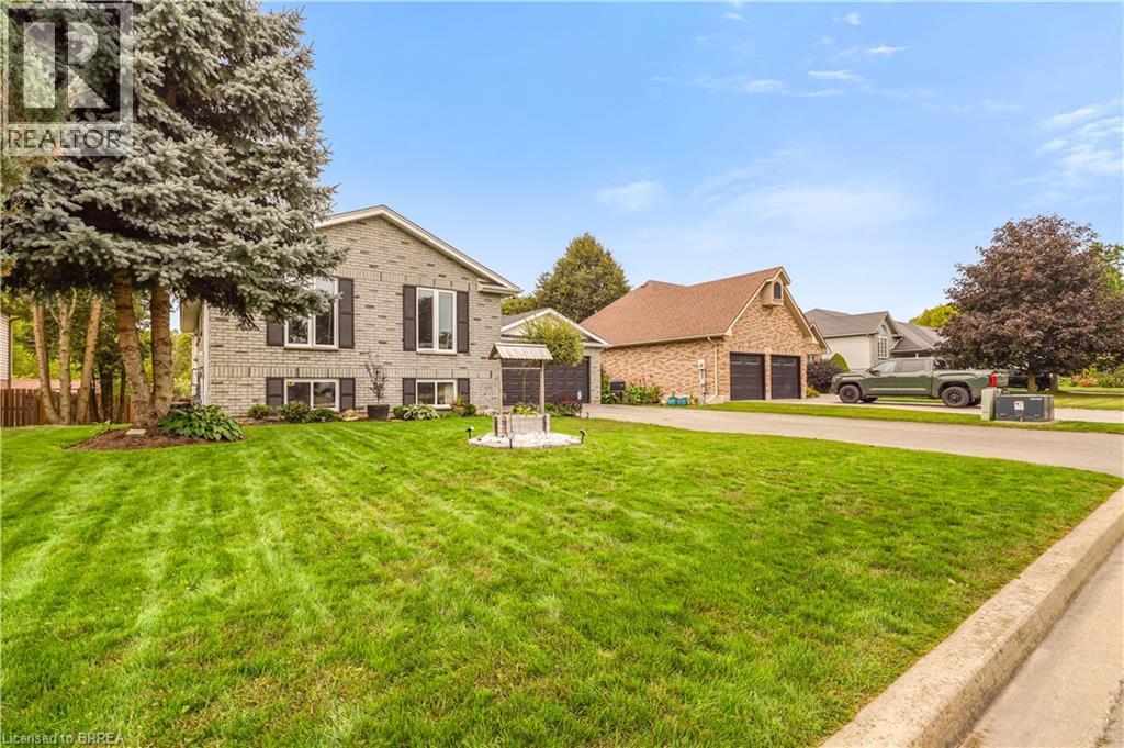 26 Macpherson Drive, Paris, Ontario  N3L 4C6 - Photo 3 - 40865101