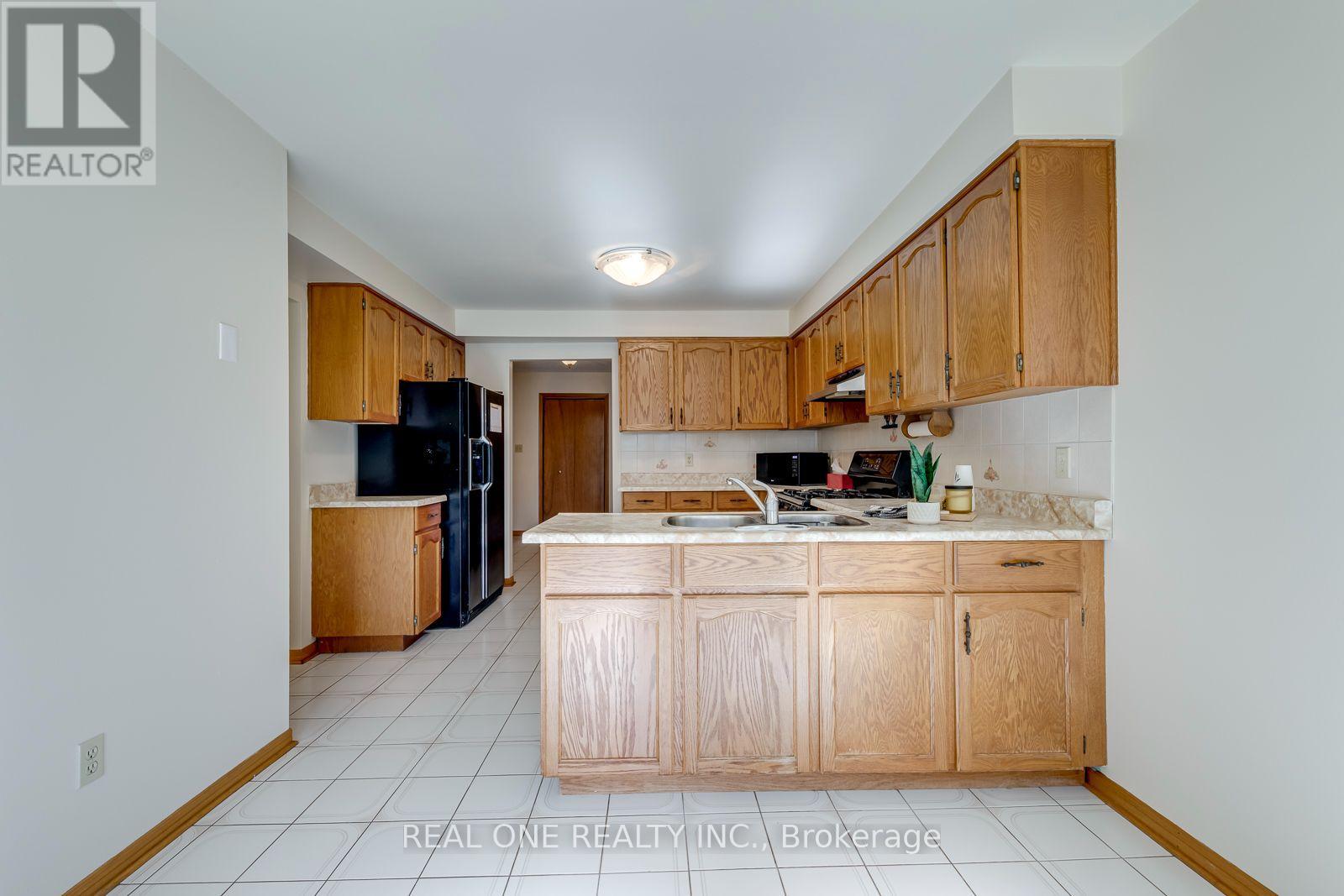 1332 Greenwood Crescent, Oakville, Ontario  L6J 6V3 - Photo 14 - W13822652