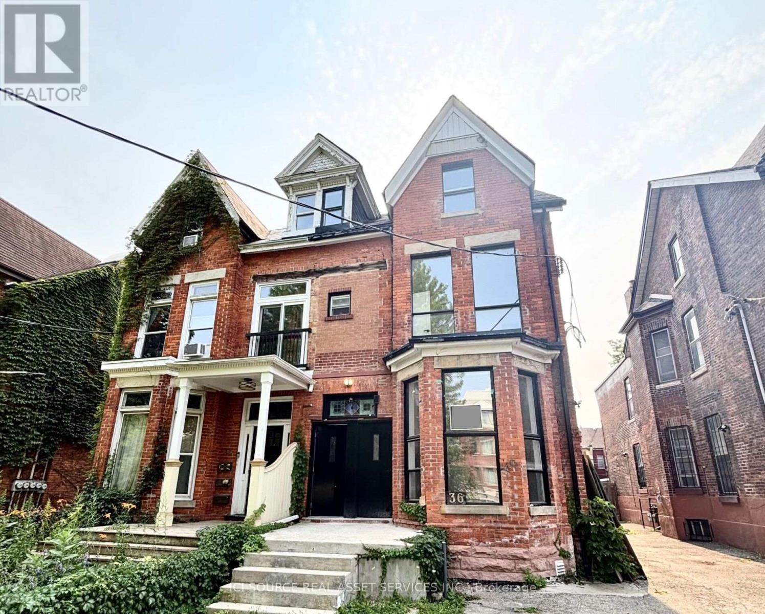 6 - 36 BRUNSWICK AVENUE, Toronto, Ontario