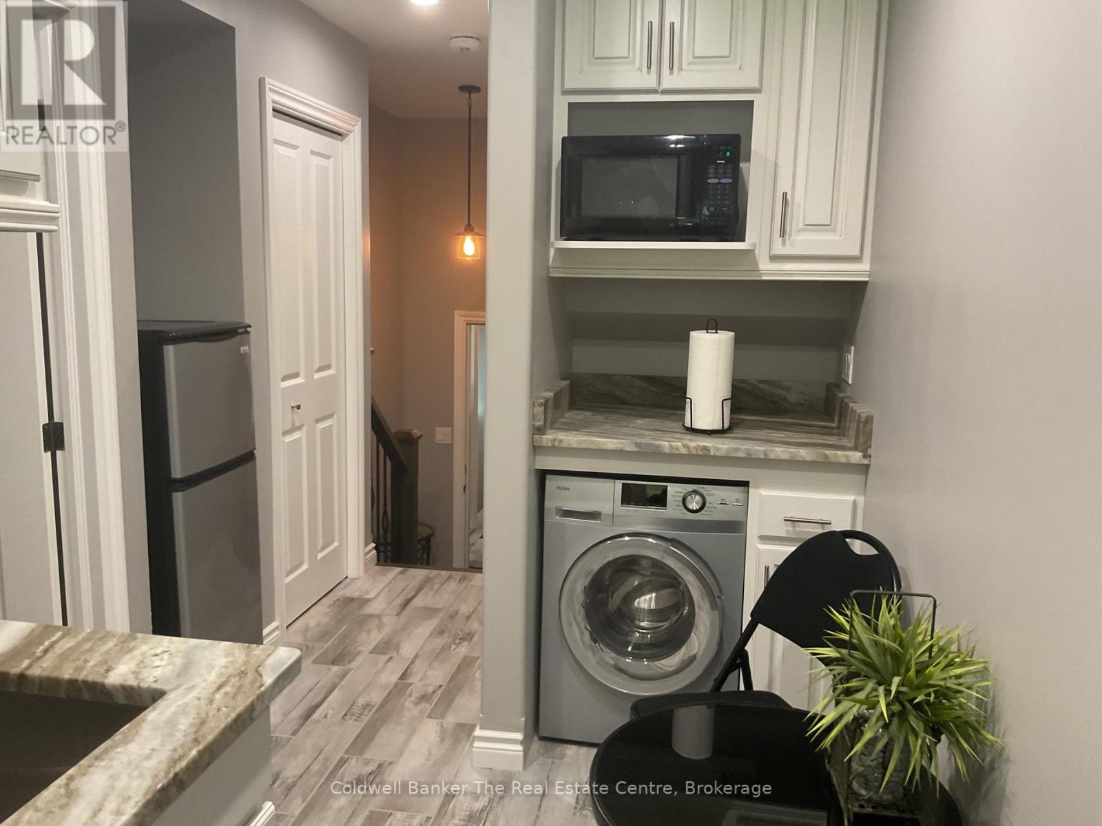 105 Wellington Street, Gravenhurst (Muskoka (S)), Ontario  P1P 1B2 - Photo 21 - X13824164