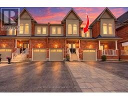 15 CLARINET LANE, Whitchurch-Stouffville, Ontario