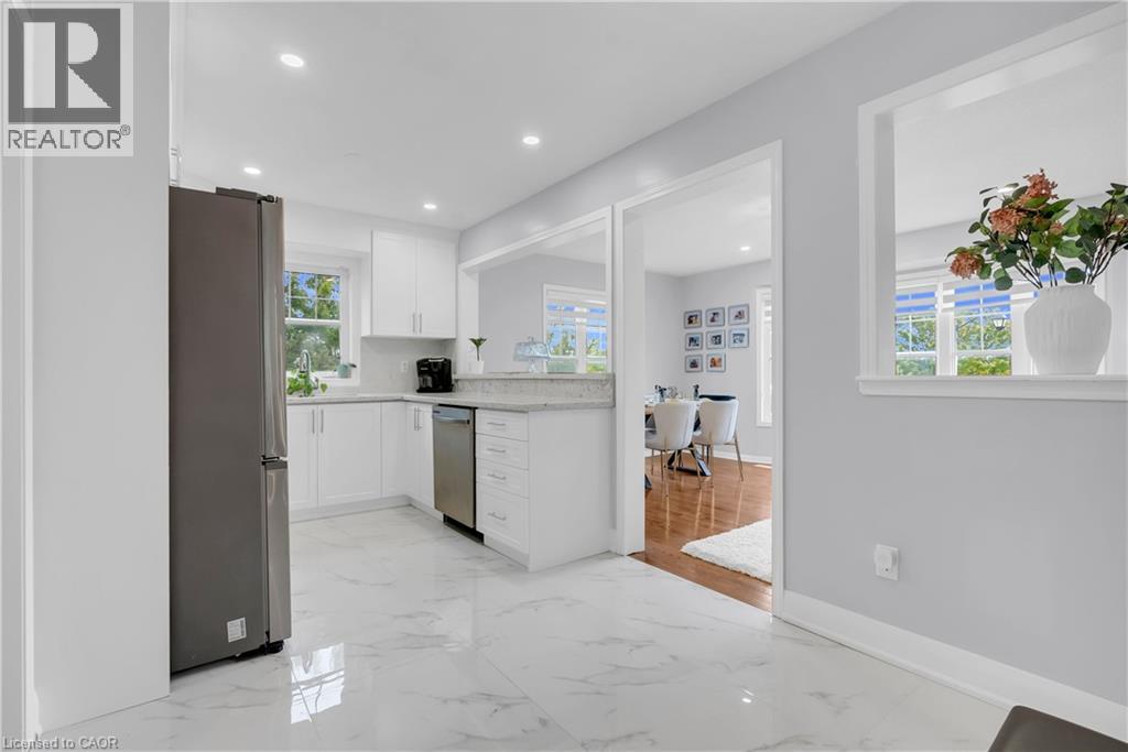 2435 Coho Way, Oakville, Ontario  L6M 0G7 - Photo 16 - 40866288