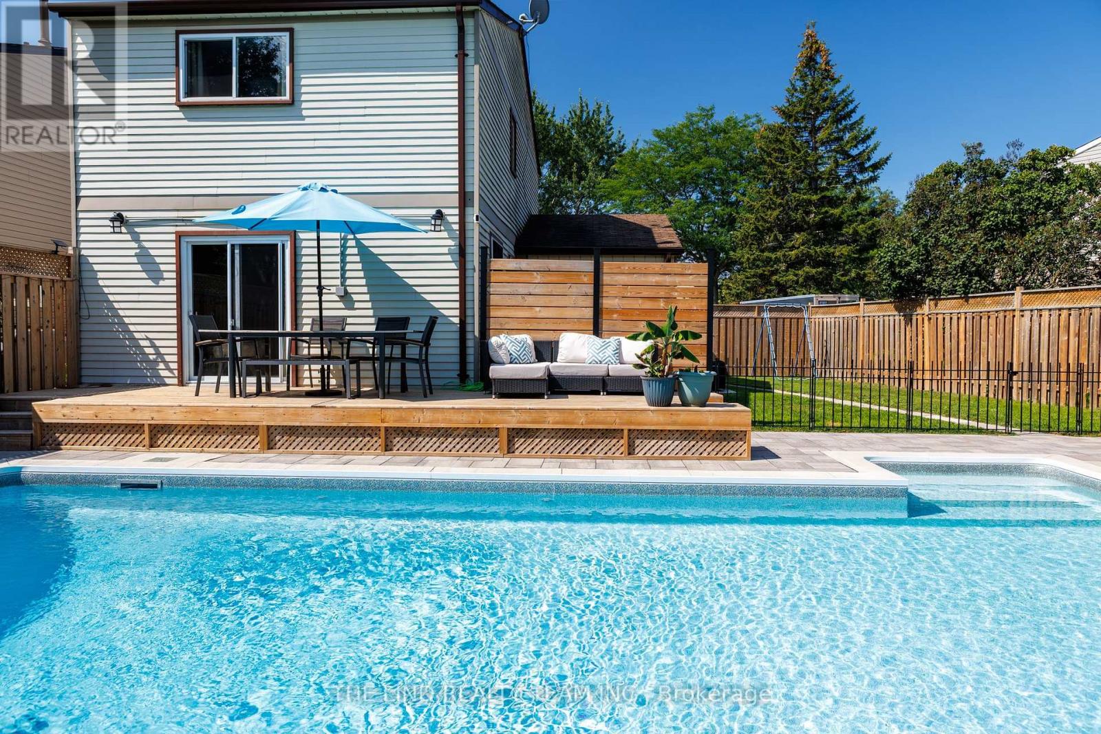 34 Banner Crescent, Ajax, Ontario  L1S 3S9 - Photo 21 - E13824240