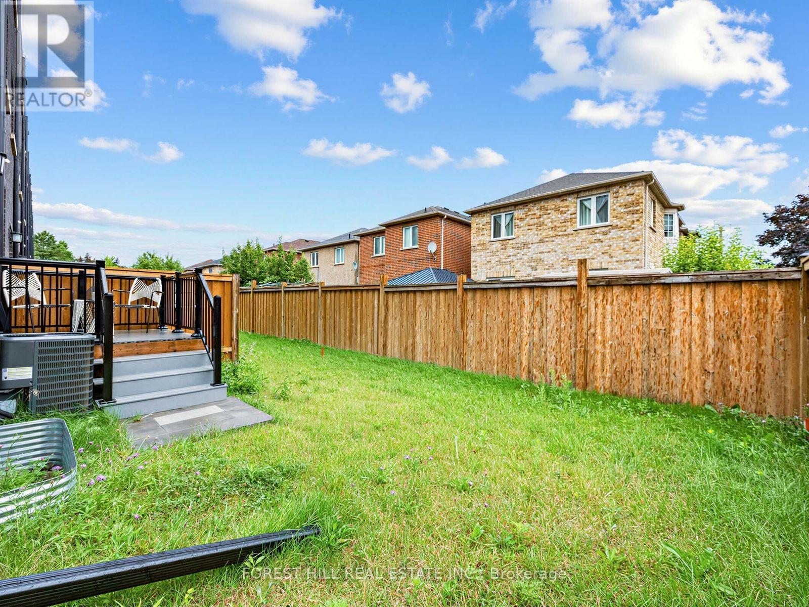 3 Cranswick Lane, Ajax (Central), Ontario  L1S 0H8 - Photo 45 - E13824292